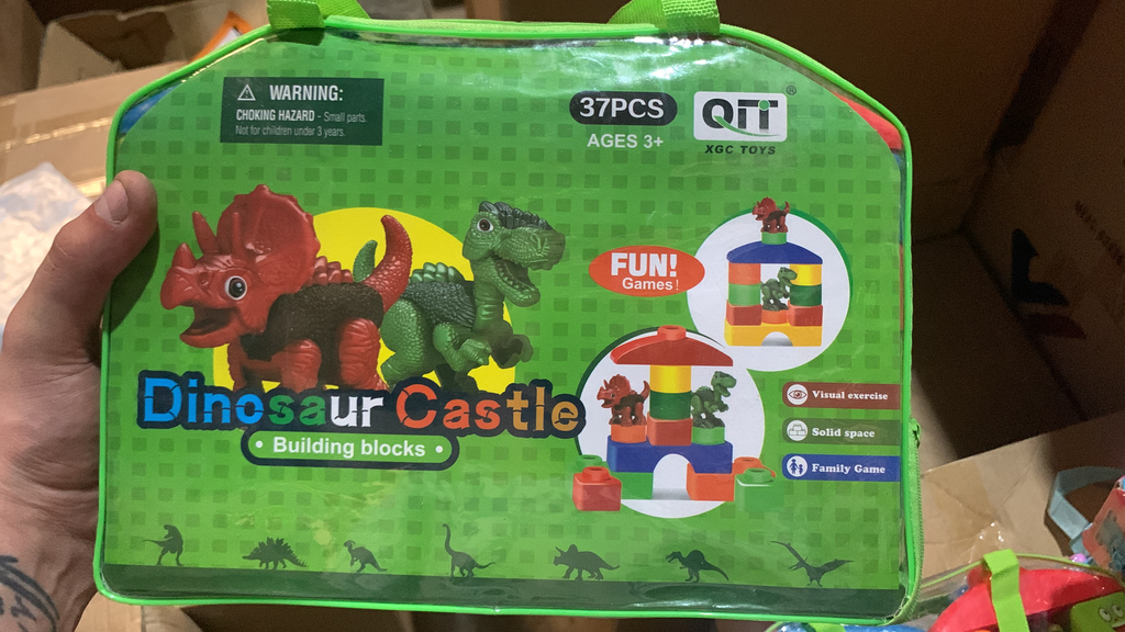 XGC TOYS DINOSAUR CASTLE BUILDING BLOCKS 37PCS 